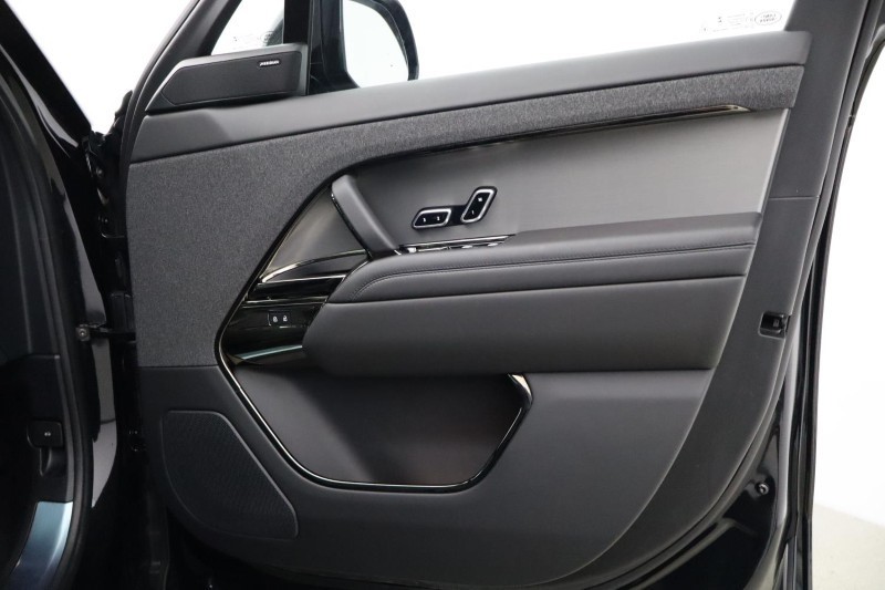 2024 (73) LAND ROVER RANGE ROVER SPORT 3.0 D300 Dynamic SE 5dr Auto 5304822