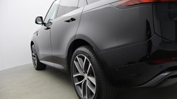 2024 (73) LAND ROVER RANGE ROVER SPORT 3.0 D300 Dynamic SE 5dr Auto 5304797