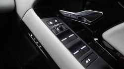 2024 (74) LAND ROVER RANGE ROVER EVOQUE 2.0 D200 Autobiography 5dr Auto 5347583