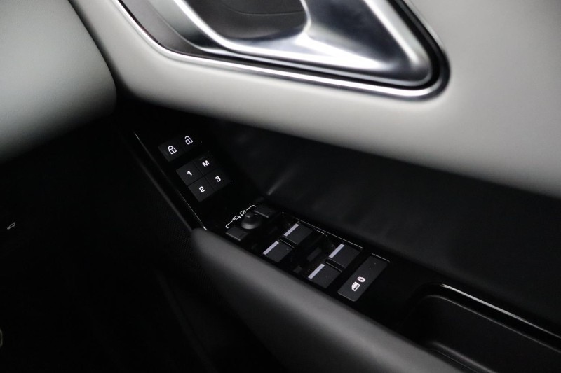 2024 (74) LAND ROVER RANGE ROVER VELAR 3.0 D300 MHEV Dynamic HSE 5dr Auto 5340127