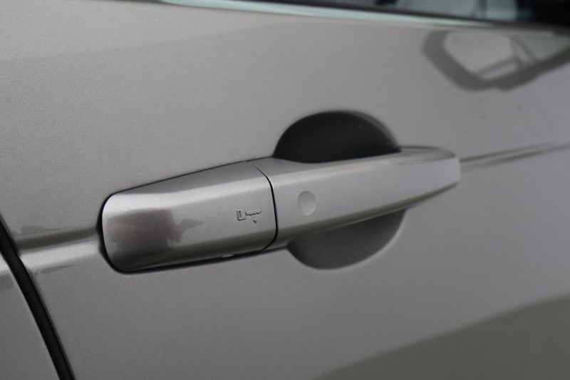 2024 (74) LAND ROVER DISCOVERY 3.0 D350 Dynamic HSE 5dr Auto 5333036