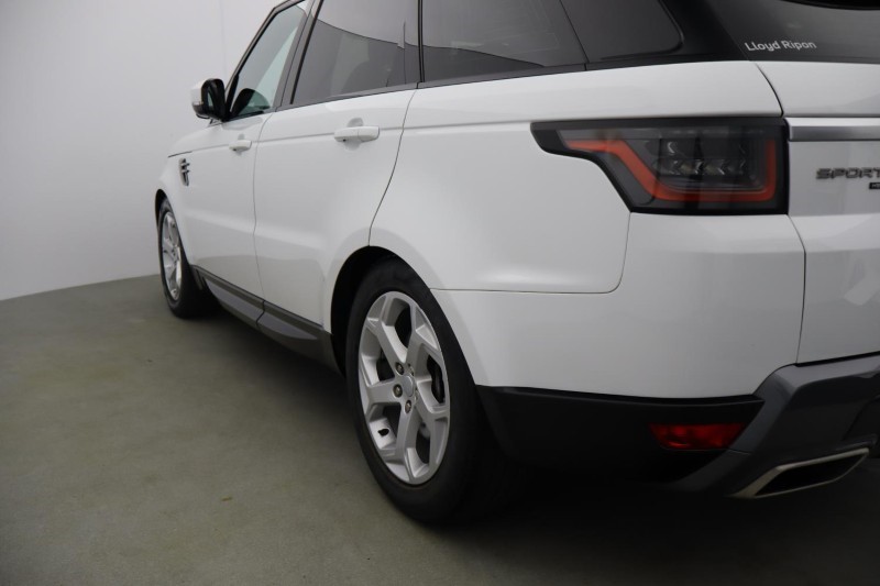 2022 (22) LAND ROVER RANGE ROVER SPORT 3.0 D250 HSE 5dr Auto 5342556