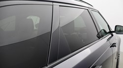 2021 (21) LAND ROVER RANGE ROVER VELAR 2.0 D200 R-Dynamic HSE 5dr Auto 5402564