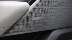 2021 (21) LAND ROVER RANGE ROVER VELAR 2.0 D200 R-Dynamic HSE 5dr Auto 5402563