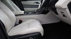 2021 (21) LAND ROVER RANGE ROVER VELAR 2.0 D200 R-Dynamic HSE 5dr Auto 5402586