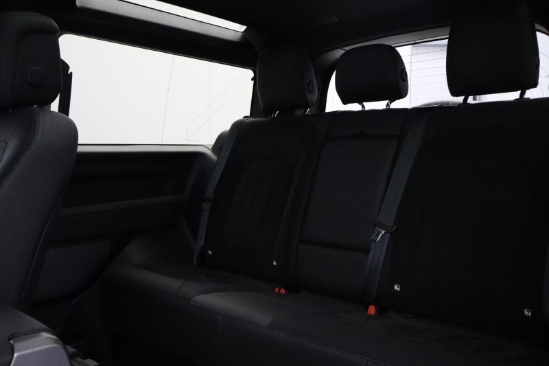 2022 (72) LAND ROVER DEFENDER 5.0 P525 V8 90 3dr Auto 5397744