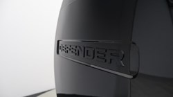 2022 (72) LAND ROVER DEFENDER 5.0 P525 V8 90 3dr Auto 5397719