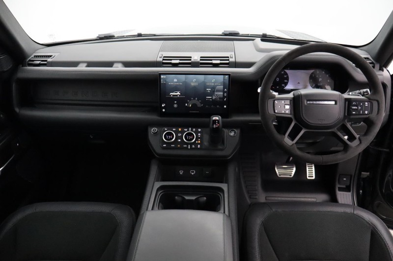 2022 (72) LAND ROVER DEFENDER 5.0 P525 V8 90 3dr Auto 5397738