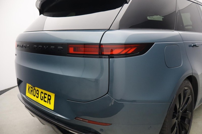 2026 (26) LAND ROVER RANGE ROVER SPORT 3.0 P550e Autobiography 5dr Auto 5913709