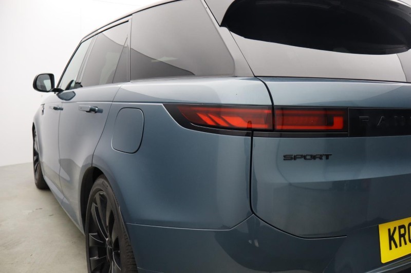 2026 (26) LAND ROVER RANGE ROVER SPORT 3.0 P550e Autobiography 5dr Auto 5913710