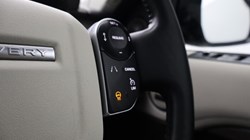 2019 (69) LAND ROVER DISCOVERY 3.0 SDV6 HSE 5dr Auto 5428881
