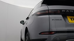 2023 (73) LAND ROVER RANGE ROVER EVOQUE 2.0 D200 R-Dynamic S 5dr Auto 5337183
