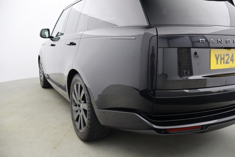 2024 (24) LAND ROVER RANGE ROVER 3.0 D300 SE 4dr Auto 5522134