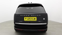 2025 (25) LAND ROVER RANGE ROVER 4.4 P615 V8 SV LWB 4dr Auto 5395325