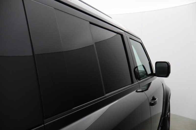 2025 (25) LAND ROVER COMMERCIAL DEFENDER 3.0 D350 Hard Top X-Dynamic HSE Auto [3 Seat] 5406344