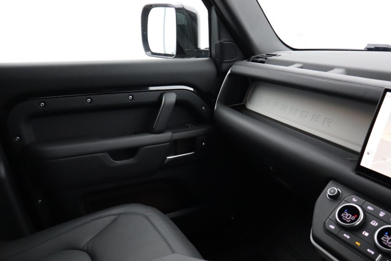 2025 (25) LAND ROVER COMMERCIAL DEFENDER 3.0 D350 Hard Top X-Dynamic HSE Auto [3 Seat] 5406378