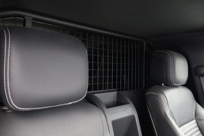 2023 (23) LAND ROVER COMMERCIAL DISCOVERY 3.0 D300 R-Dynamic SE Commercial Auto 5398169