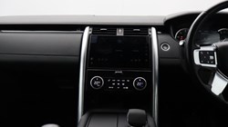 2022 (72) LAND ROVER DISCOVERY 3.0 D300 S 5dr Auto 5359082