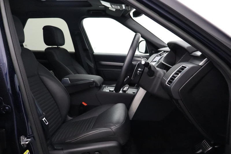 2022 (22) LAND ROVER DISCOVERY 3.0 D300 R-Dynamic SE 5dr Auto 5423467