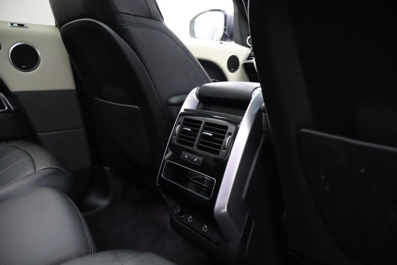 2022 (22) LAND ROVER RANGE ROVER SPORT 3.0 D300 HSE Silver 5dr Auto 5393535