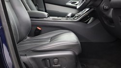 2022 (22) LAND ROVER RANGE ROVER VELAR 2.0 D200 Edition 5dr Auto 5416940