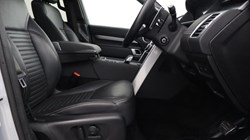 2021 (71) LAND ROVER DISCOVERY 3.0 D250 R-Dynamic SE 5dr Auto 5419988