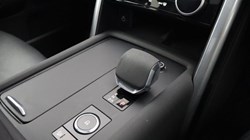 2021 (71) LAND ROVER DISCOVERY 3.0 D250 R-Dynamic SE 5dr Auto 5419990