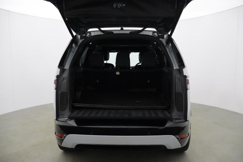 2021 (71) LAND ROVER DISCOVERY 3.0 D250 R-Dynamic SE 5dr Auto 5419960