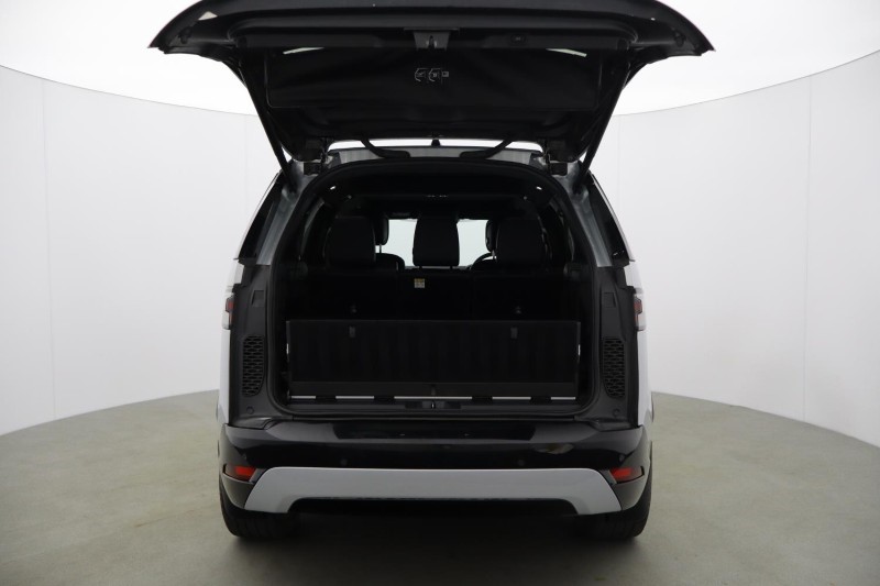 2021 (71) LAND ROVER DISCOVERY 3.0 D250 R-Dynamic SE 5dr Auto 5419957