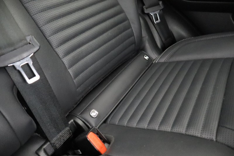 2021 (71) LAND ROVER DISCOVERY 3.0 D250 R-Dynamic SE 5dr Auto 5419975