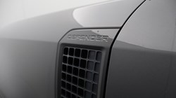 2021 (21) LAND ROVER DEFENDER 3.0 D300 X-Dynamic HSE 110 5dr Auto 5411903