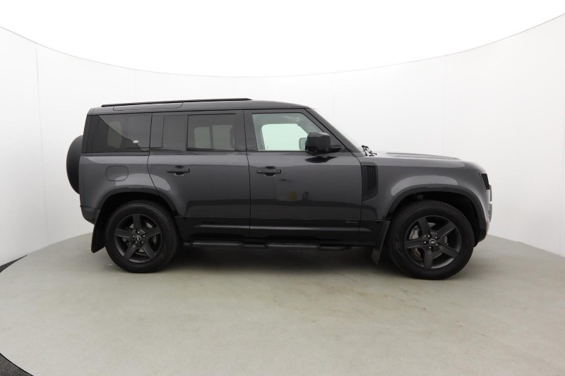 2021 (21) LAND ROVER DEFENDER 3.0 D300 X-Dynamic HSE 110 5dr Auto 5411866