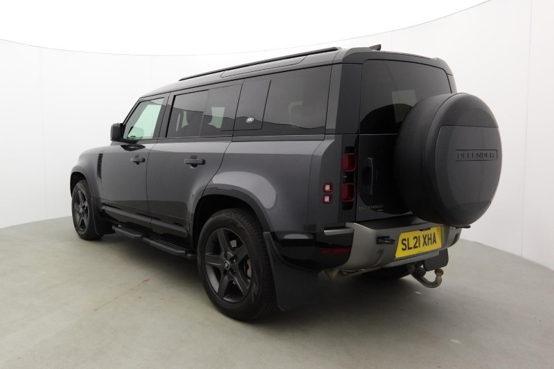 2021 (21) LAND ROVER DEFENDER 3.0 D300 X-Dynamic HSE 110 5dr Auto 5411869