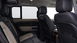 2021 (21) LAND ROVER DEFENDER 3.0 D300 X-Dynamic HSE 110 5dr Auto 5411894