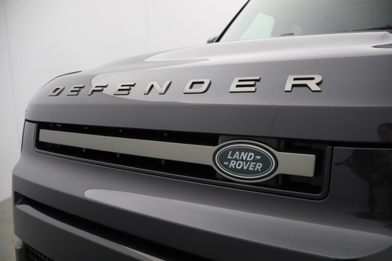 2021 (21) LAND ROVER DEFENDER 3.0 D300 X-Dynamic HSE 110 5dr Auto 5411902