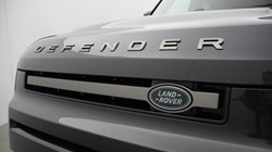 2021 (21) LAND ROVER DEFENDER 3.0 D300 X-Dynamic HSE 110 5dr Auto 5411902