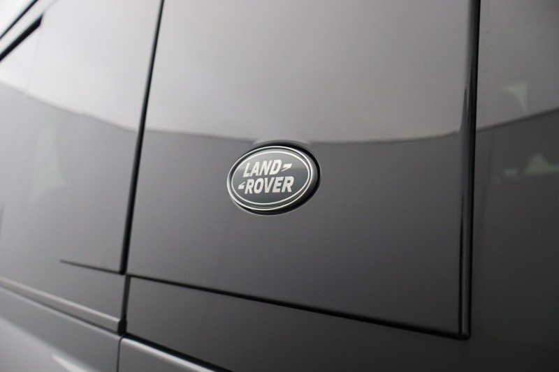 2021 (21) LAND ROVER DEFENDER 3.0 D300 X-Dynamic HSE 110 5dr Auto 5411882