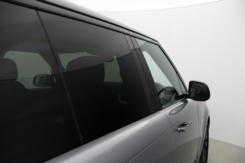 2025 (25) LAND ROVER RANGE ROVER 3.0 P400 SE 4dr Auto 5429125