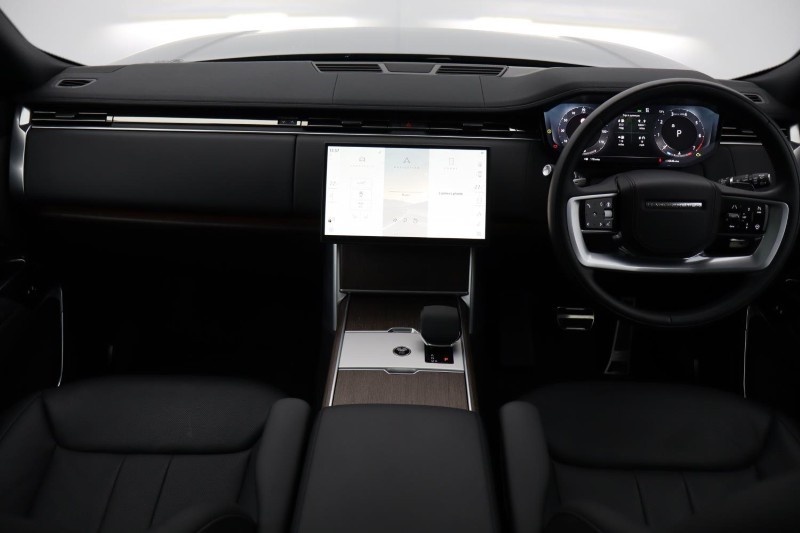 2025 (25) LAND ROVER RANGE ROVER 3.0 P400 SE 4dr Auto 5429147