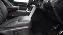 2025 (25) LAND ROVER DISCOVERY 3.0 D350 Metropolitan Edition 5dr Auto 5406102
