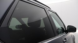 2025 (25) LAND ROVER DISCOVERY 3.0 D350 Metropolitan Edition 5dr Auto 5406089