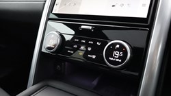 2025 (25) LAND ROVER DISCOVERY 3.0 D350 Metropolitan Edition 5dr Auto 5406104