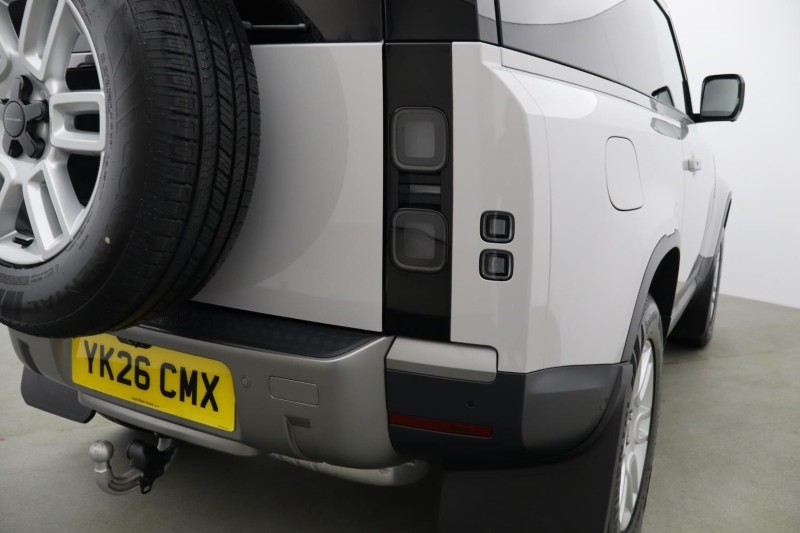 2026 (26) LAND ROVER COMMERCIAL DEFENDER 3.0 D250 Hard Top S Auto [3 Seat] 5421325