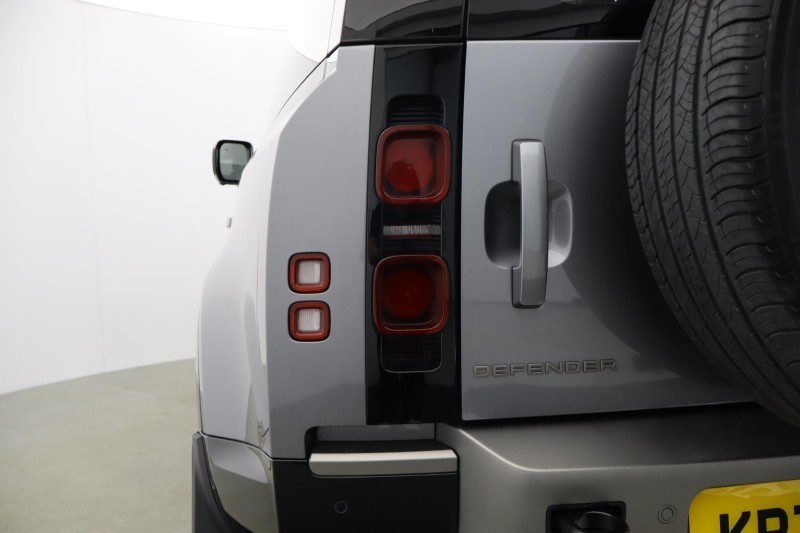 2023 (73) LAND ROVER DEFENDER 3.0 D250 X-Dynamic HSE 90 3dr Auto 5479608