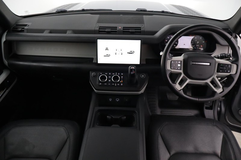 2023 (73) LAND ROVER DEFENDER 3.0 D250 X-Dynamic HSE 90 3dr Auto 5479624