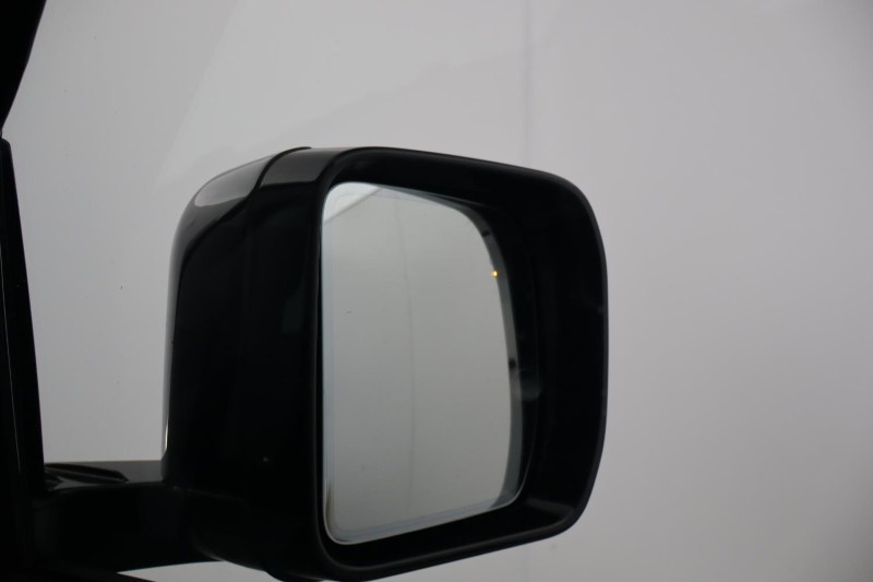 2023 (73) LAND ROVER DEFENDER 3.0 D250 X-Dynamic HSE 90 3dr Auto 5479645