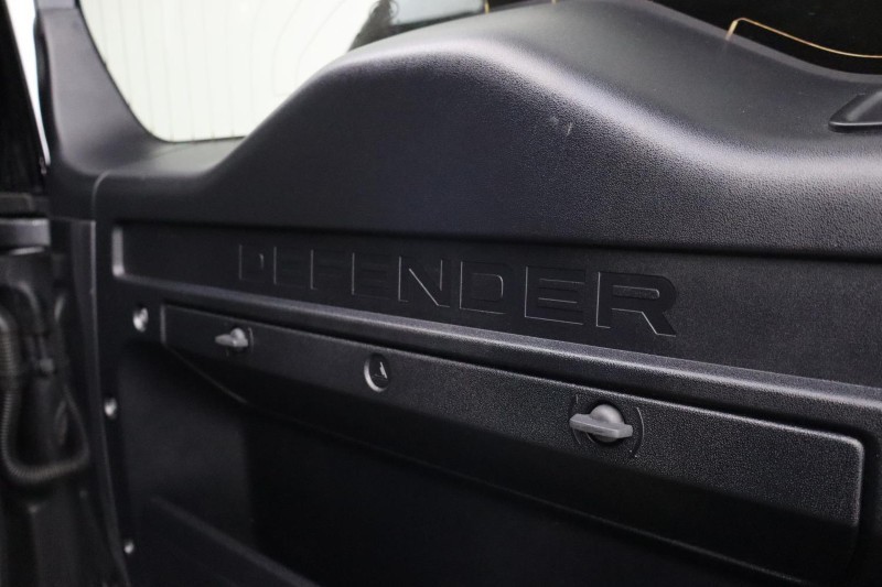 2023 (73) LAND ROVER DEFENDER 3.0 D250 X-Dynamic HSE 90 3dr Auto 5479666