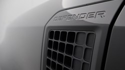 2024 (24) LAND ROVER COMMERCIAL DEFENDER 3.0 D300 Hard Top X-Dynamic HSE Auto 5416378