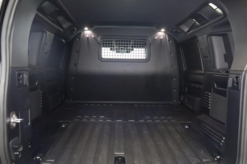 2024 (24) LAND ROVER COMMERCIAL DEFENDER 3.0 D300 Hard Top X-Dynamic HSE Auto 5416348