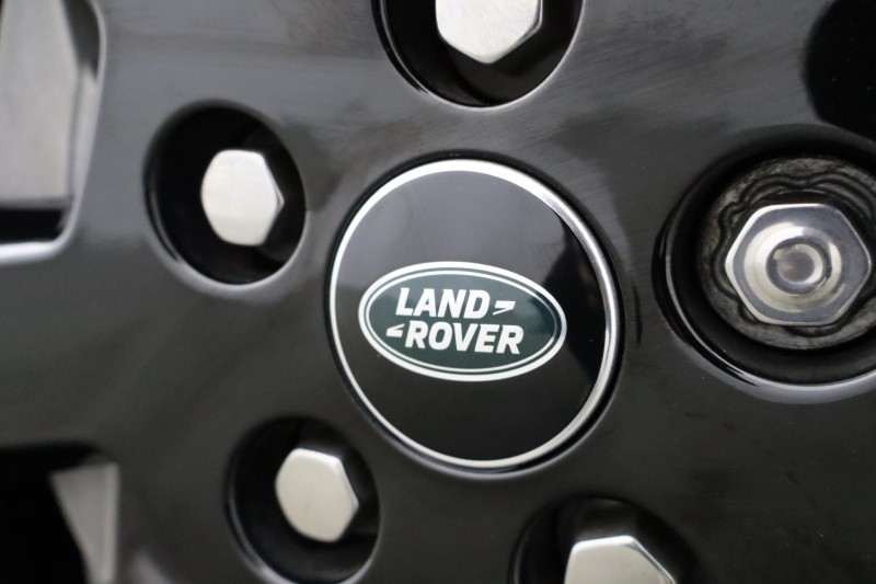 2024 (24) LAND ROVER COMMERCIAL DEFENDER 3.0 D300 Hard Top X-Dynamic HSE Auto 5416370